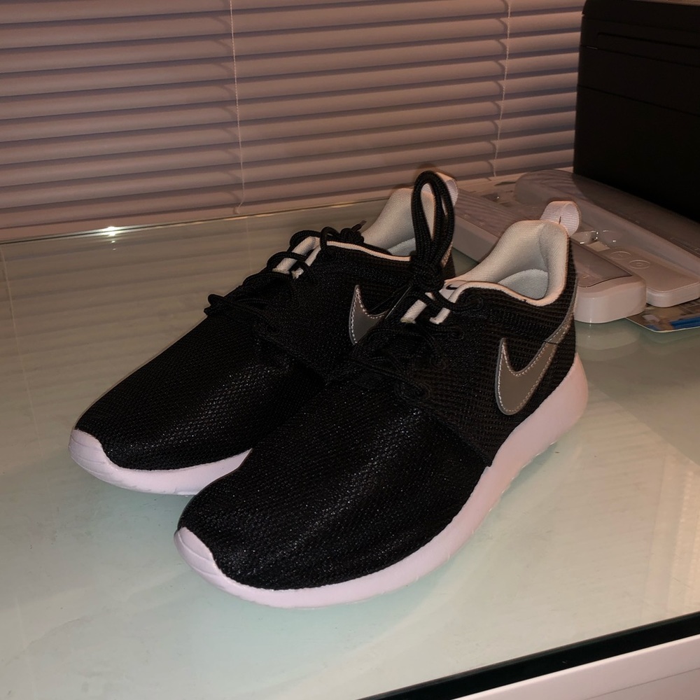 ‼️NWOB Kids Roshe Ones